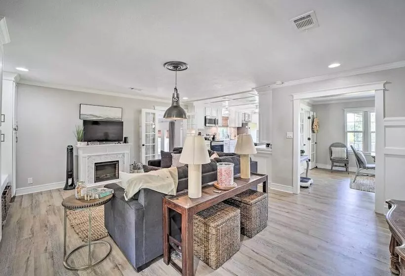 Stunning Oklahoma Home ~ 3 Mi To Spiro Mounds