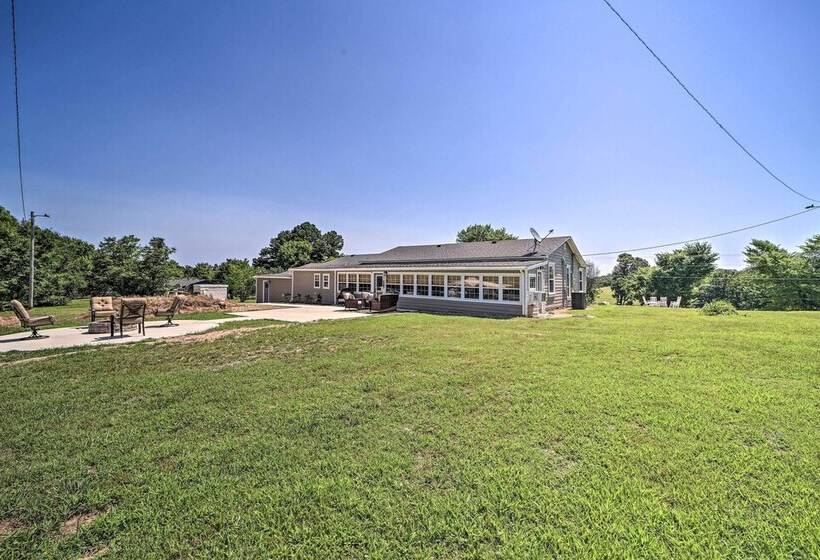 Stunning Oklahoma Home ~ 3 Mi To Spiro Mounds