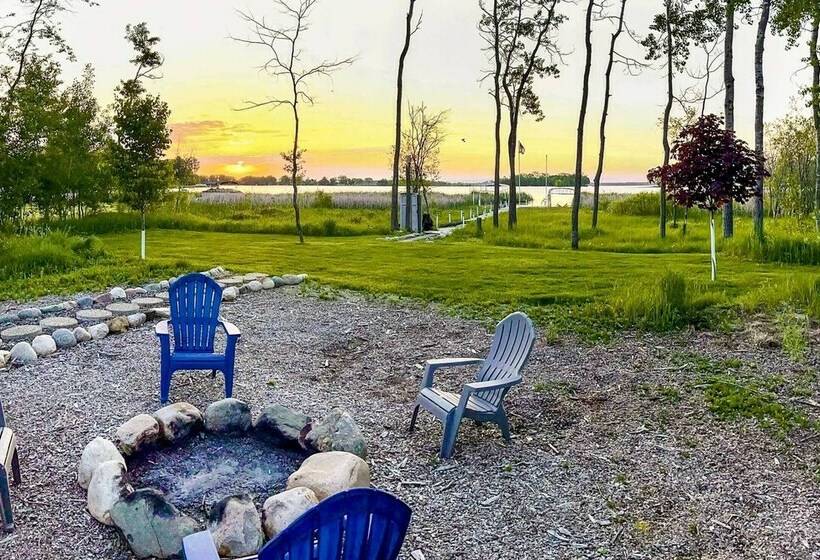 Sunny Lakefront Home W/ Fire Pit + Boat Dock!