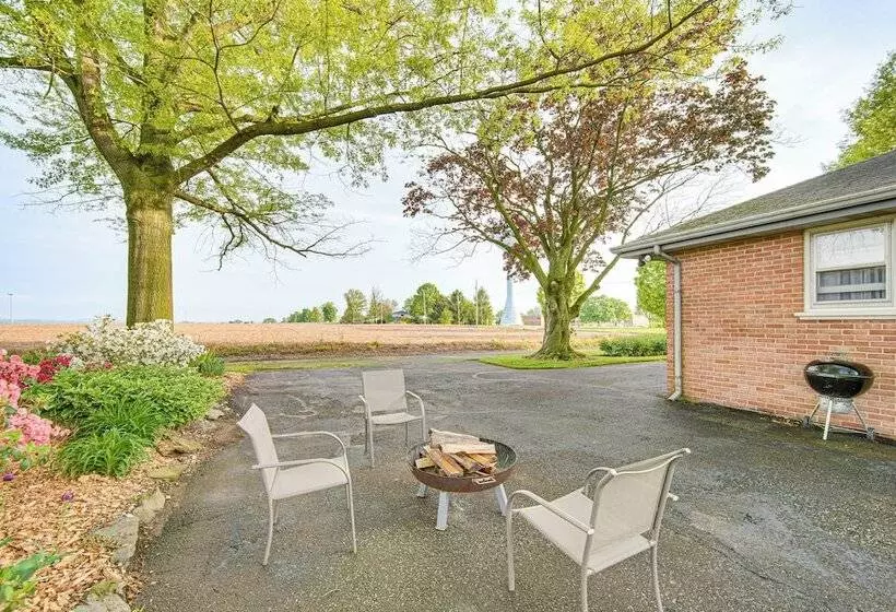 Sunny Lancaster Gem, 4 Mi To Dutch Wonderland