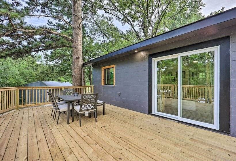 Updated Lakefront Cabin W/ Deck & Boat Dock!