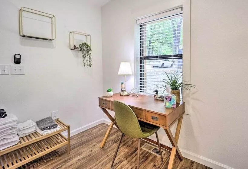 Updated Lakefront Cabin W/ Deck & Boat Dock!