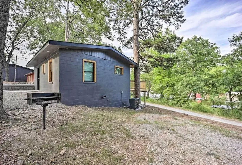Updated Lakefront Cabin W/ Deck & Boat Dock!