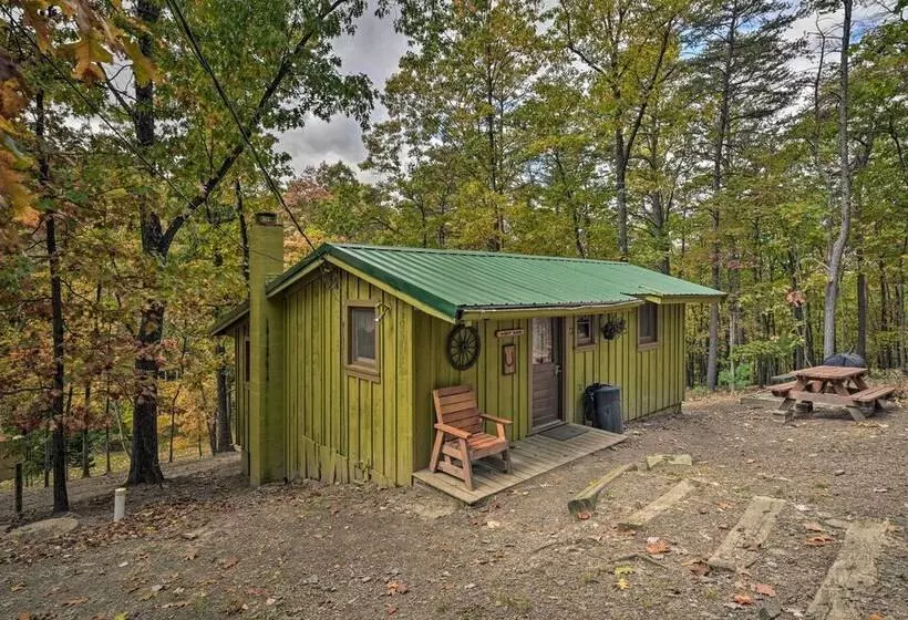 Wyatt Earp Cabin  W/ Deck, 1 Mi To Raystown Lake!