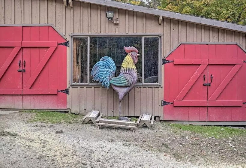 Wyatt Earp Cabin  W/ Deck, 1 Mi To Raystown Lake!