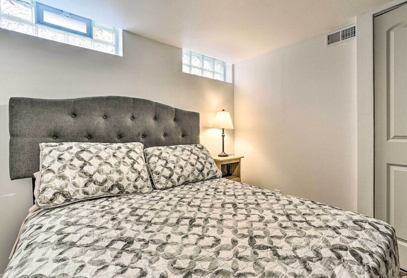 Bright Ann Arbor Home W/ Yard, 3 Mi To U Of M