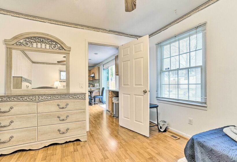 Bright Ann Arbor Home W/ Yard, 3 Mi To U Of M