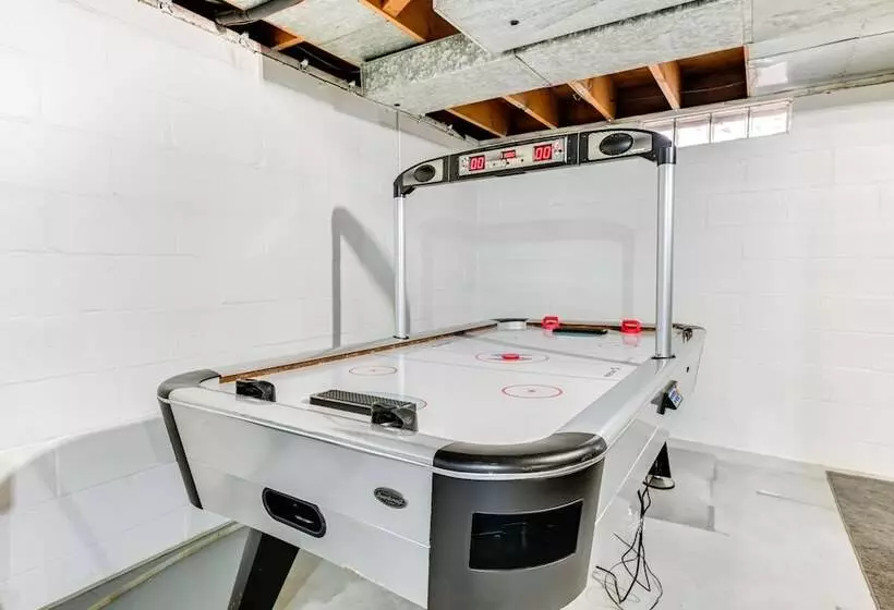 Charming Family Home ~ 4 Mi To Granite Peak!