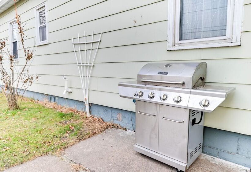 Charming Family Home ~ 4 Mi To Granite Peak!