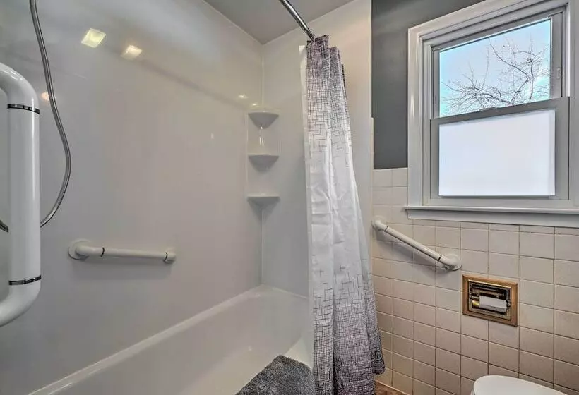 Charming Family Home ~ 4 Mi To Granite Peak!