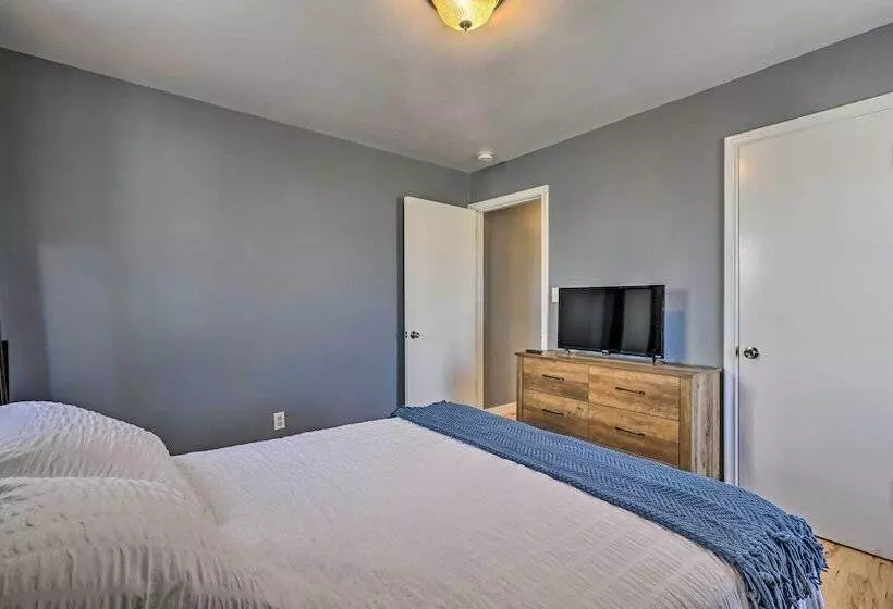 Charming Family Home ~ 4 Mi To Granite Peak!