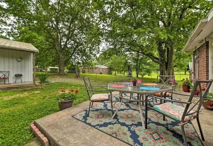 Cheerful Grand Rivers Cottage, 1/2 Mi To Lake