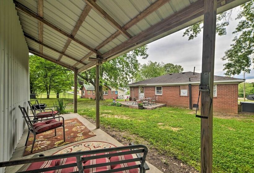 Cheerful Grand Rivers Cottage, 1/2 Mi To Lake