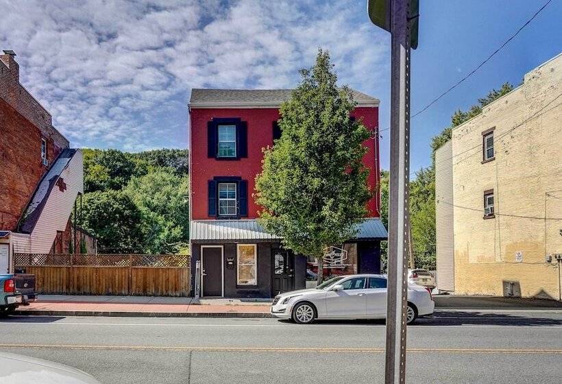 Chic Troy Home Near Downtown, 9 Mi To Albany!