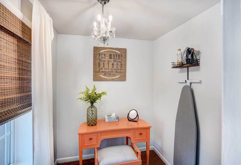 Chic Troy Home Near Downtown, 9 Mi To Albany!