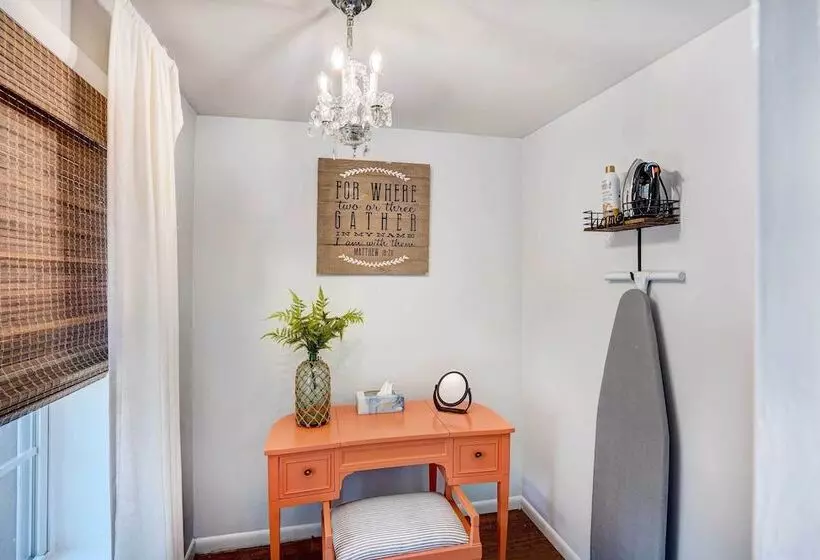 Chic Troy Home Near Downtown, 9 Mi To Albany!