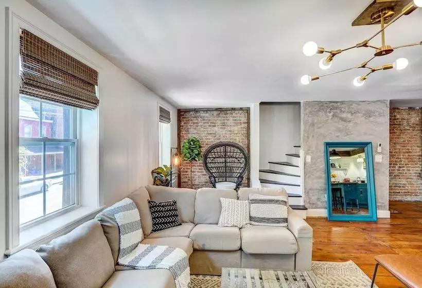 Chic Troy Home Near Downtown, 9 Mi To Albany!