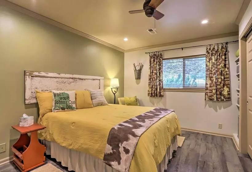 Colorado Cowboy Cottage: 12 Mi To Downtown Denver