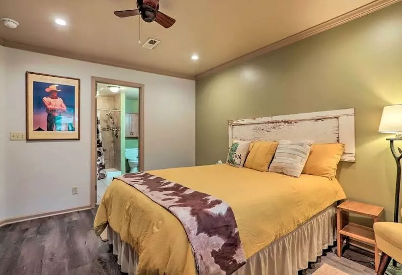 Colorado Cowboy Cottage: 12 Mi To Downtown Denver