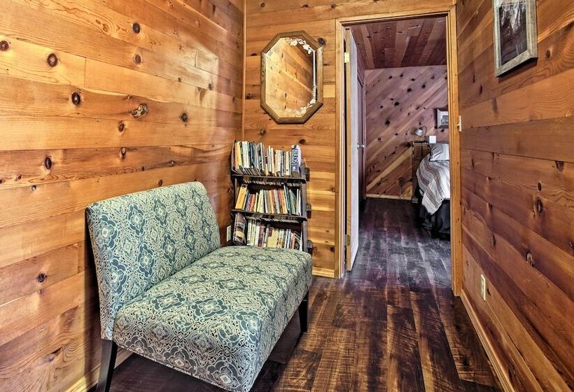 Cozy Home W/ Patio Near Yosemite National Park!