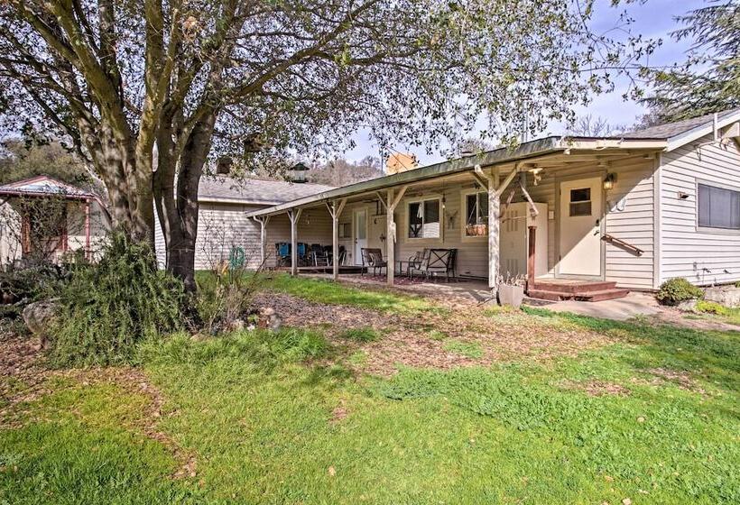 Cozy Home W/ Patio Near Yosemite National Park!
