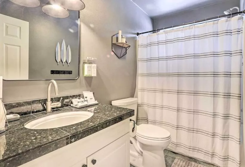 Crystal Bay Home W/ Fireplace Near Ski Resorts