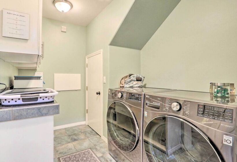 Crystal Bay Home W/ Fireplace Near Ski Resorts