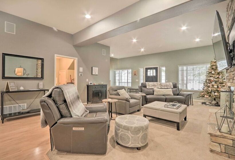 Crystal Bay Home W/ Fireplace Near Ski Resorts