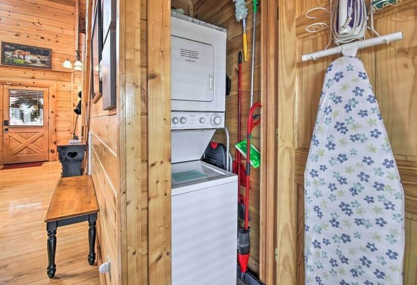 Cubbies Cabin W/ Hot Tub ~ 7 Mi To Dollywood!