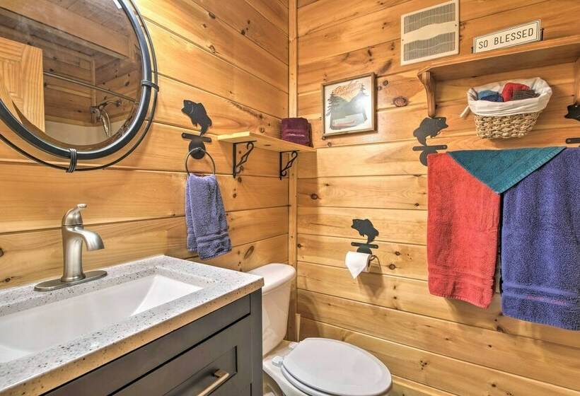 Cubbies Cabin W/ Hot Tub ~ 7 Mi To Dollywood!
