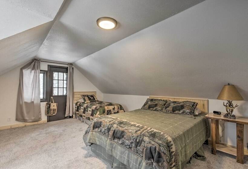 Deerskin Lodge W/ Boat Dock & Fire Pit!