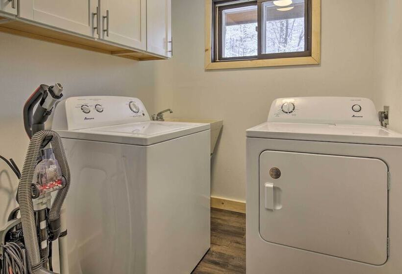 Deerskin Lodge W/ Boat Dock & Fire Pit!