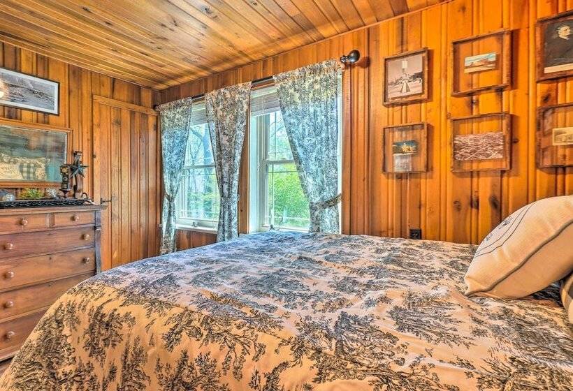 Dreamy Homestead Escape: Patio, Ranch On Site