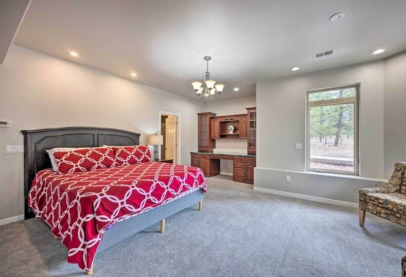 Estate W/ Indoor Pool & Decks ~ 25 Mi To Dtwn