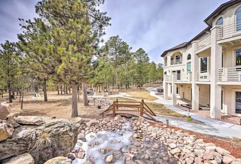 Estate W/ Indoor Pool & Decks ~ 25 Mi To Dtwn