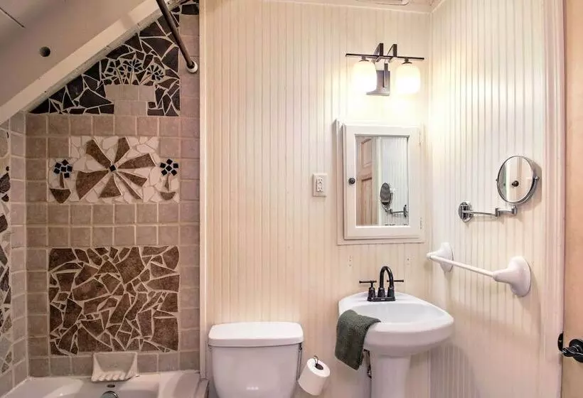 Gilford Cabin   2 Mi To Gunstock Mountain Resort!