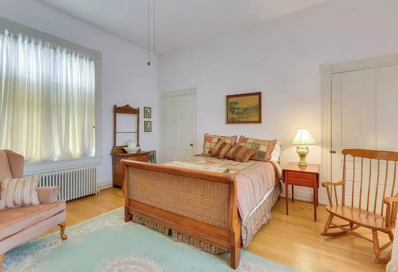 Historic West Virginia Home Built In 1854!