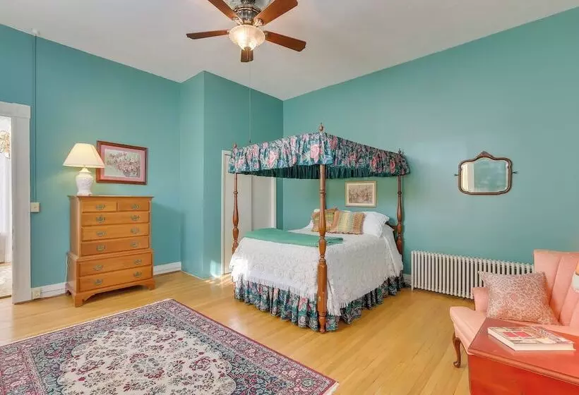 Historic West Virginia Home Built In 1854!