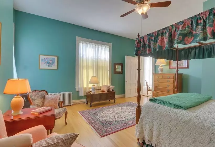 Historic West Virginia Home Built In 1854!