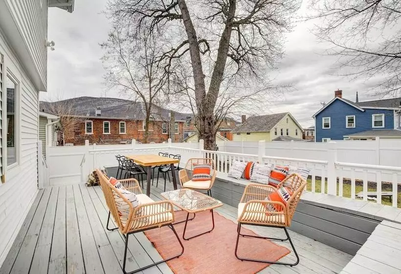 Hudson Valley Vacation Rental: Near Hiking