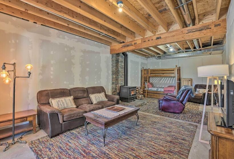 Idyllic Fairplay Cabin W/ Mt Silverheels View