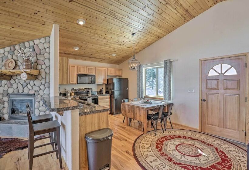 Idyllic Fairplay Cabin W/ Mt Silverheels View