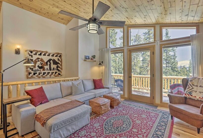 Idyllic Fairplay Cabin W/ Mt Silverheels View