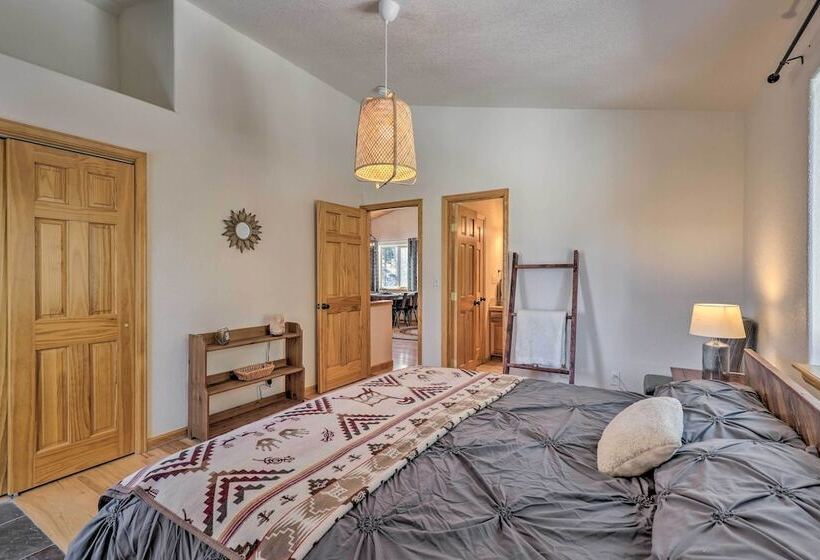 Idyllic Fairplay Cabin W/ Mt Silverheels View
