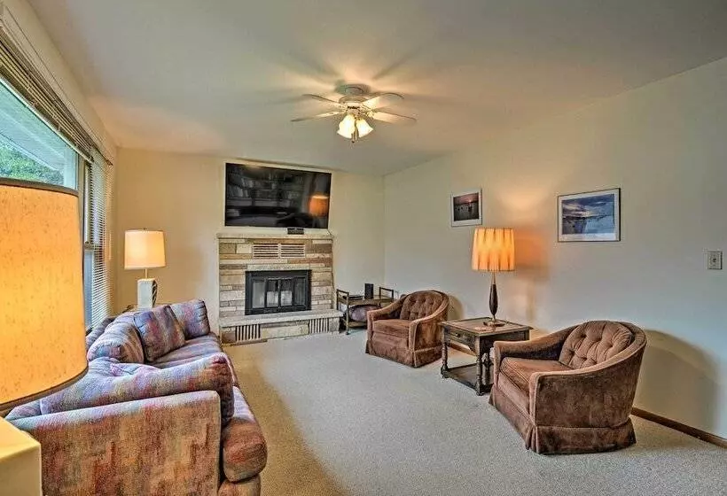 Lake Huron House W/ Grill + Beach Access!