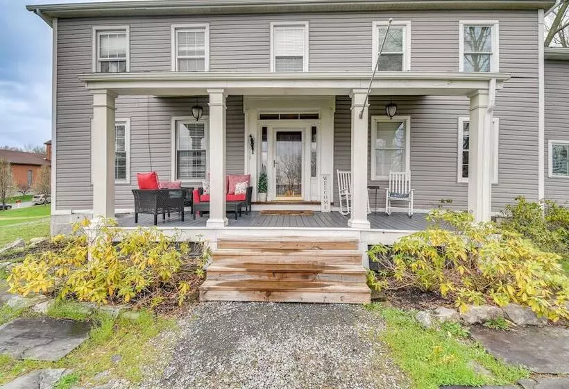 Lakefront Cayuga Retreat W/ Private Deck & Hot Tub