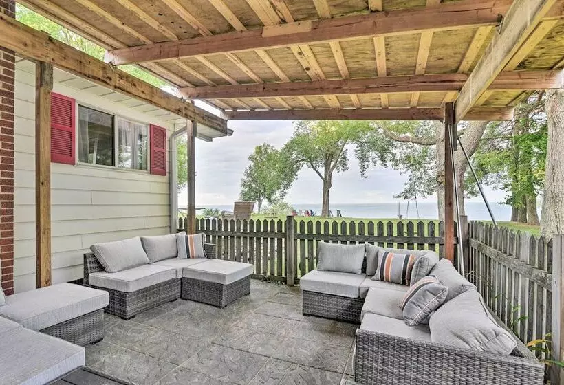 Lakefront Forestville Paradise W/ Private Beach!