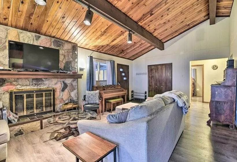 Lakefront Forestville Paradise W/ Private Beach!