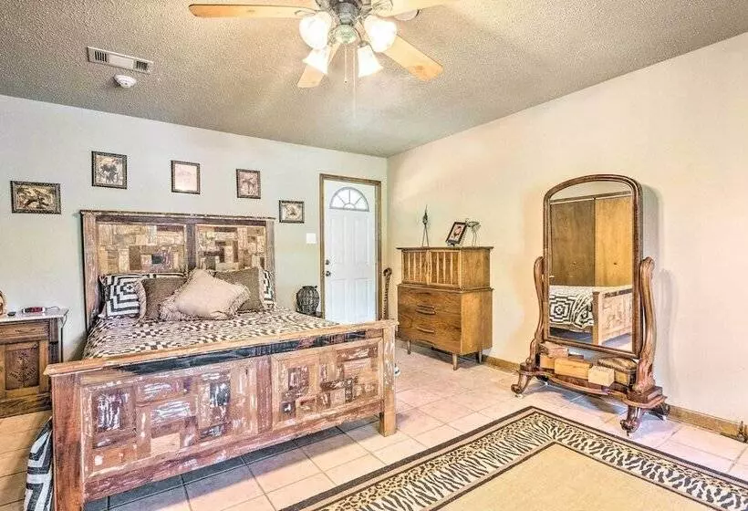 Updated Deck & Dock: Lakefront Home In Hot Springs