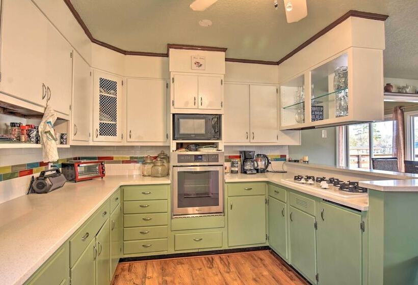 Updated Deck & Dock: Lakefront Home In Hot Springs